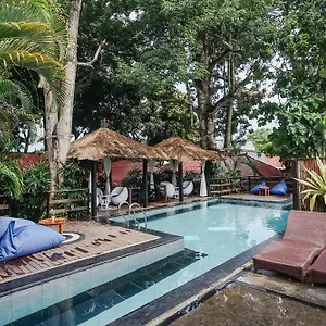 Kampung 168 Pensión